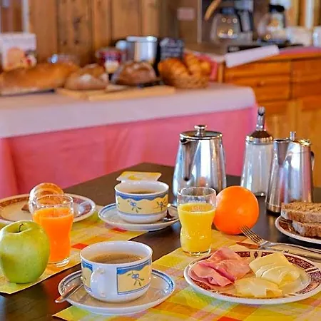 Au Bivouac De Napoleon Et Bourg-Saint-Pierre