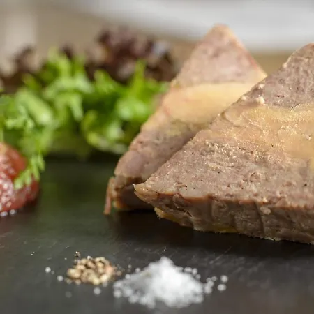 Au Bivouac De Napoleon Et מלון בור-סן-פייר